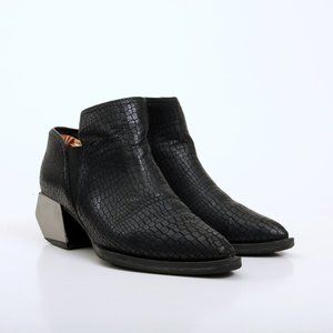 Millie’s Croc Embossed Pointed Toe Block Heel Ankle Boots Black Women Size 7.5